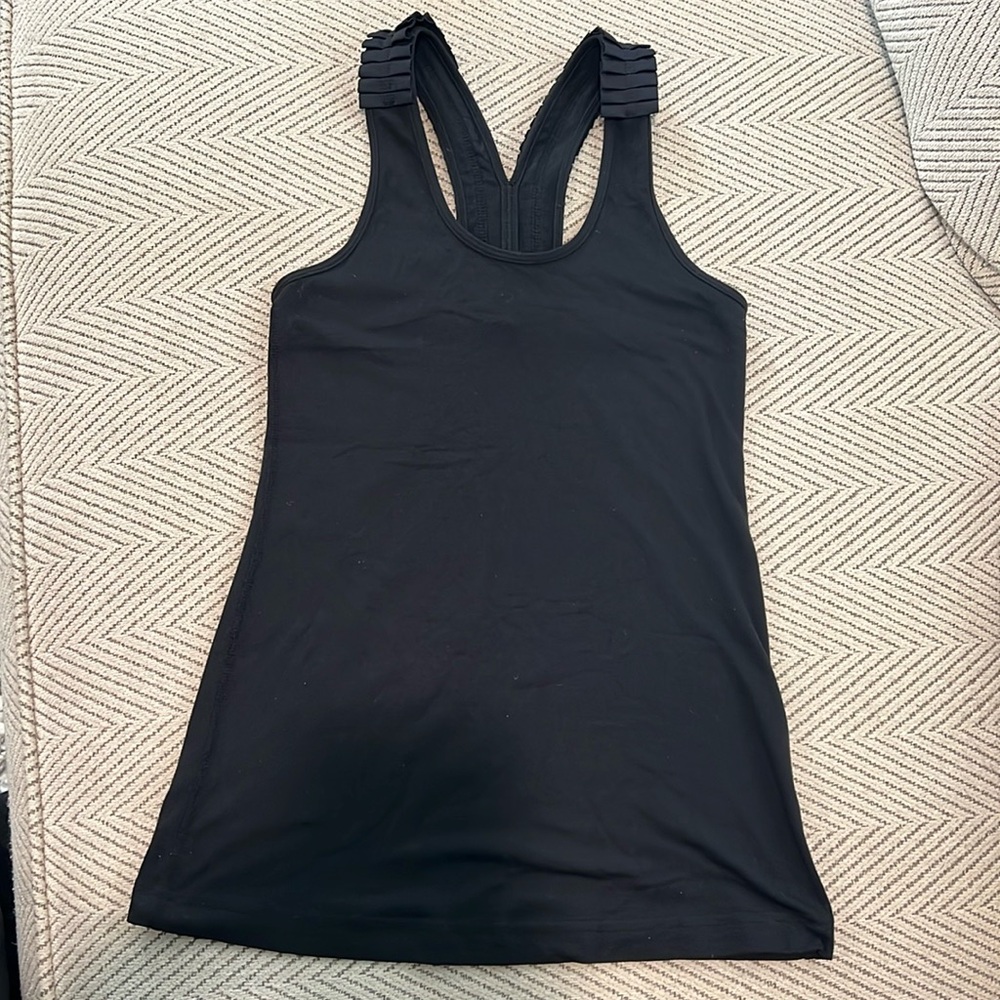 Women’s Lululemon Ruffle Detail Racerback Tank size 4